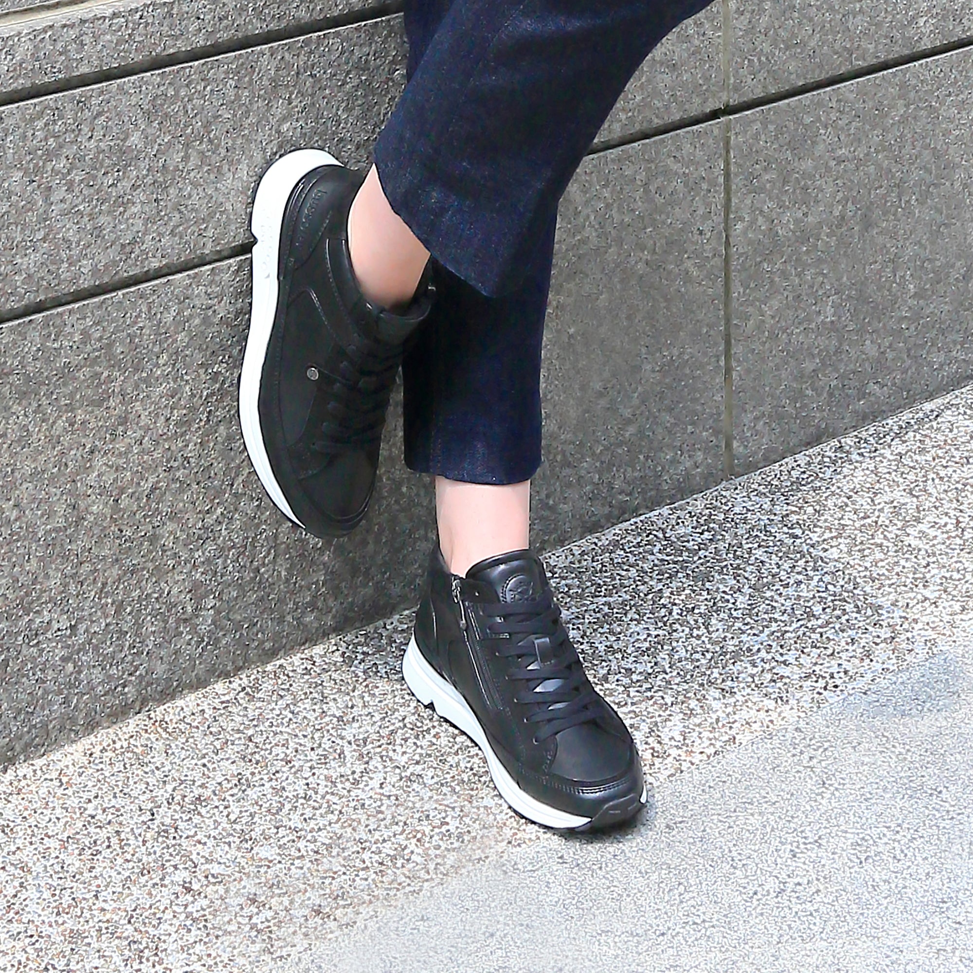 ブソラ BMS レディース 本革コンビスニーカー （ブラック